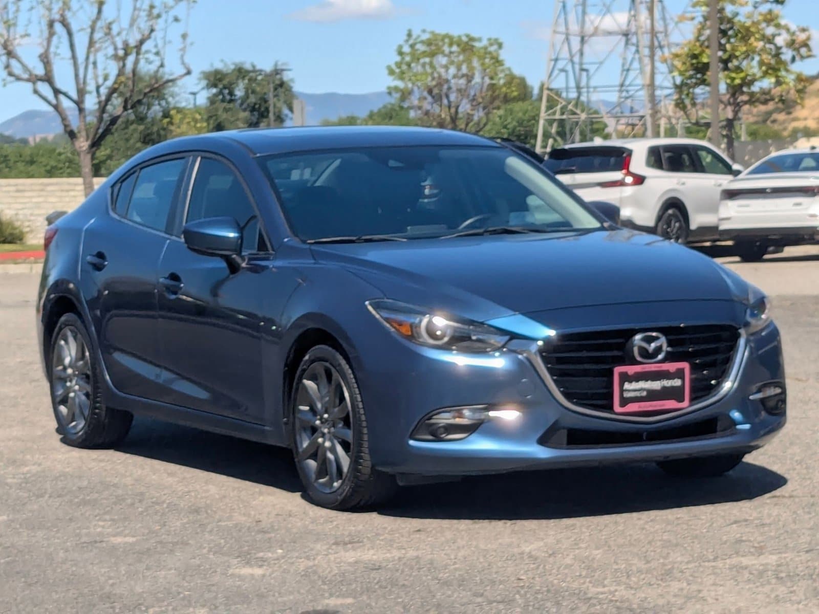 2018 Mazda Mazda3 Grand Touring photo 3