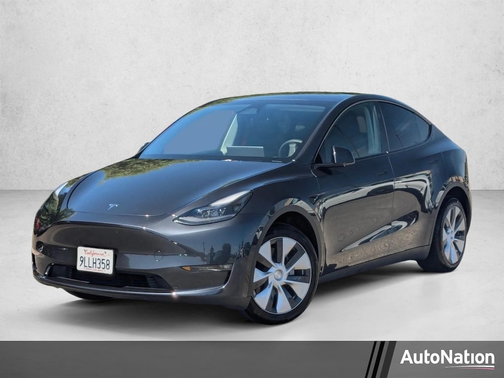 Used 2024 Tesla Model Y Long Range SUV