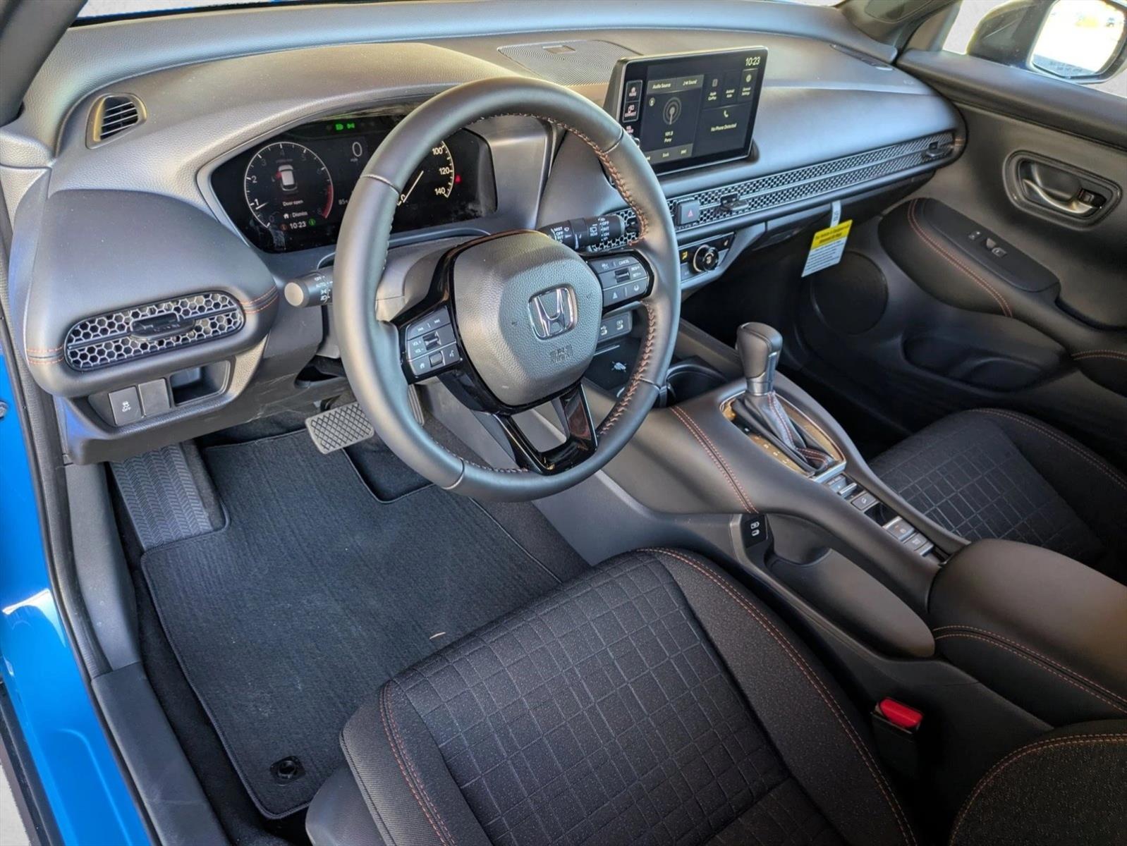 2026 Honda HR-V Sport photo 3