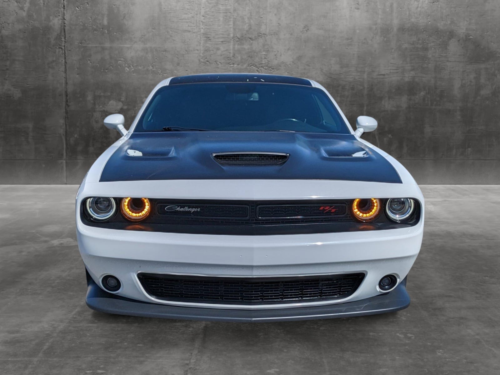 Used 2019 Dodge Challenger R/T with VIN 2C3CDZFJ0KH750068 for sale in Santa Clarita, CA