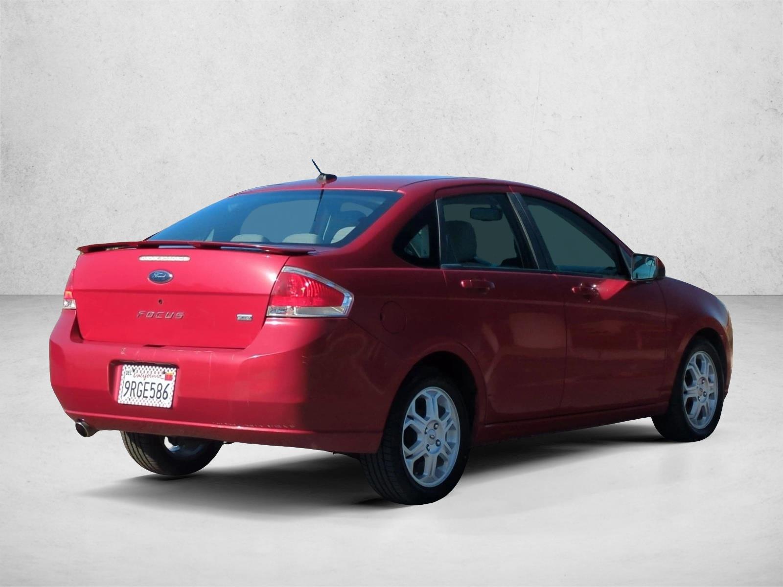 2009 Ford Focus SES photo 5