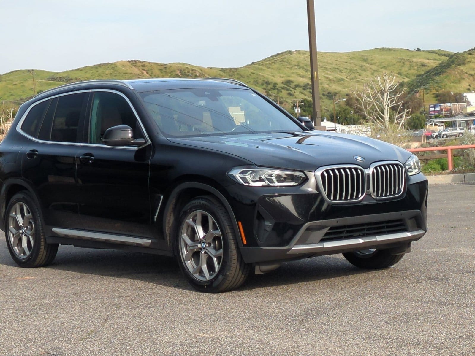 2023 BMW X3 sDrive30i photo 2