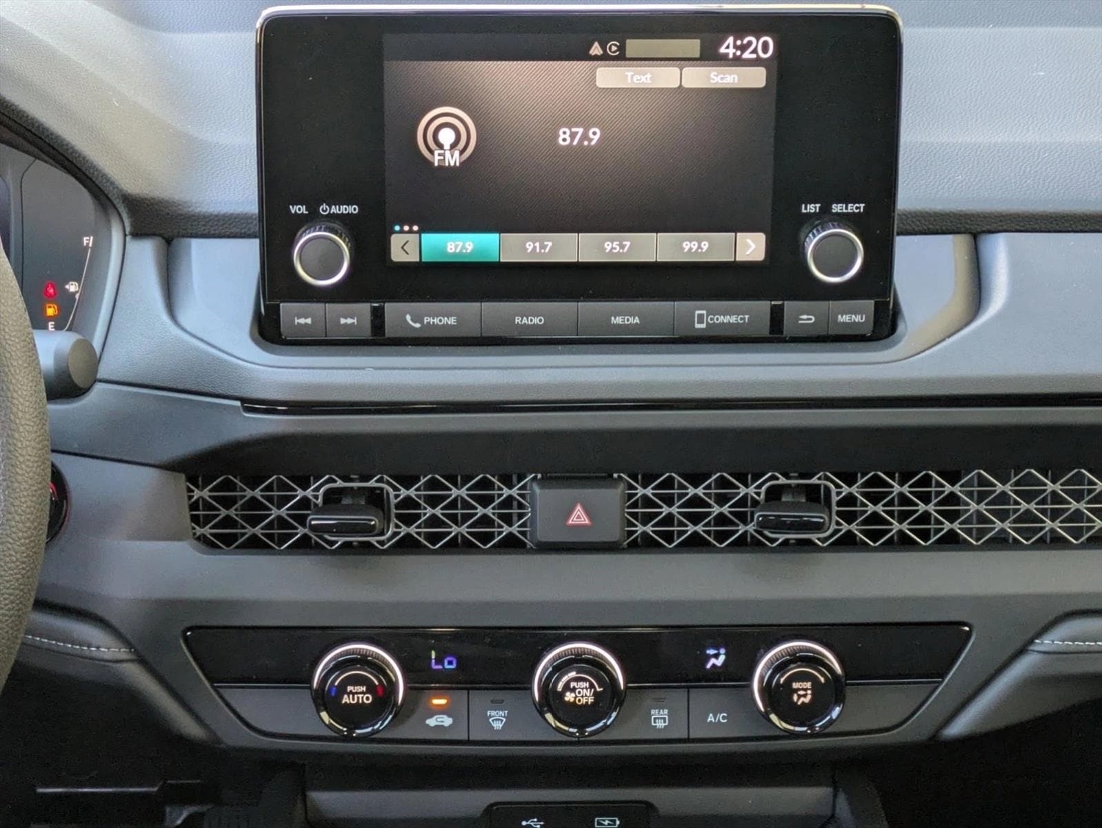 2025 Honda Accord LX - Photo 12