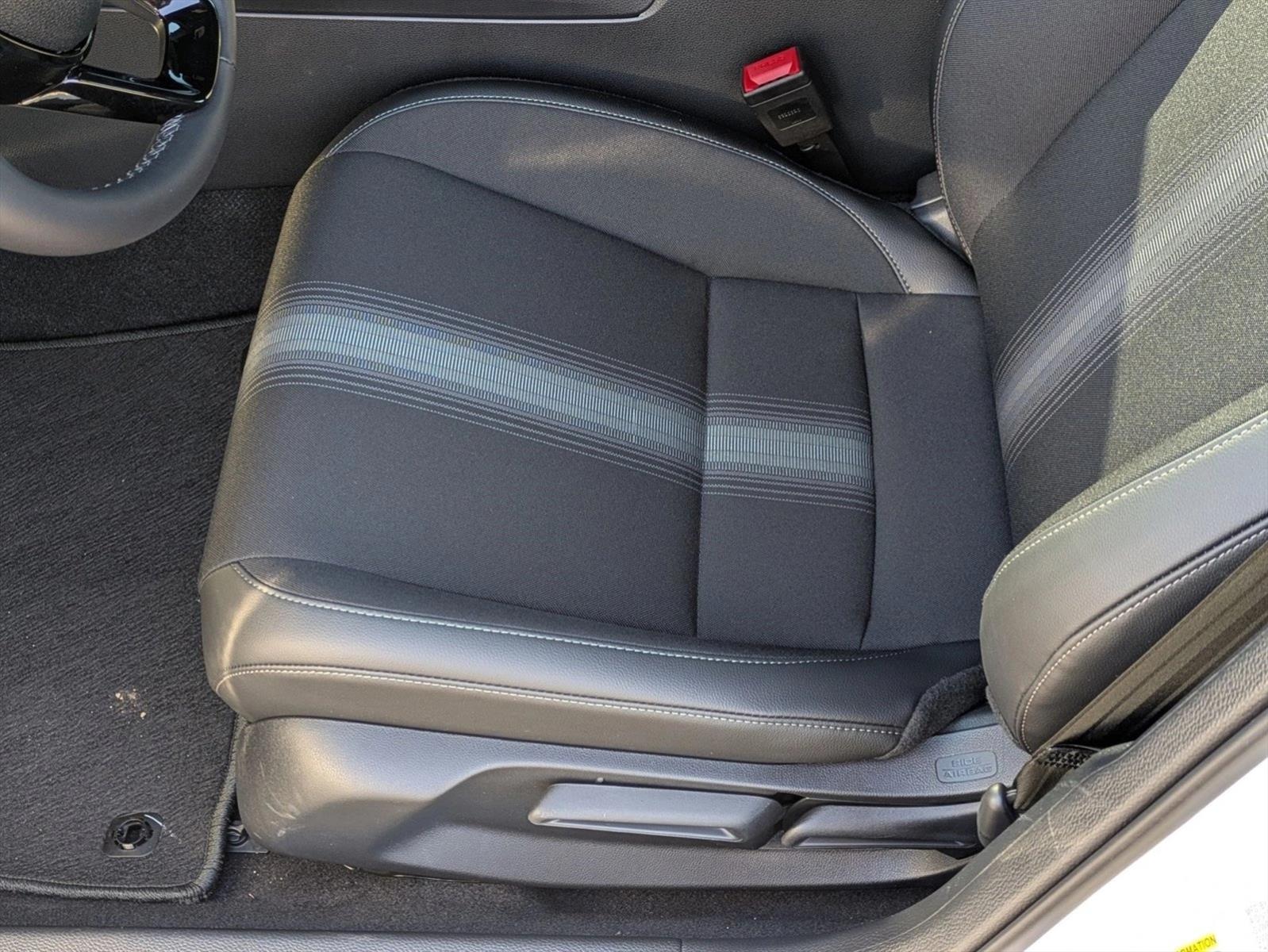 2026 Honda Civic Sport photo 4