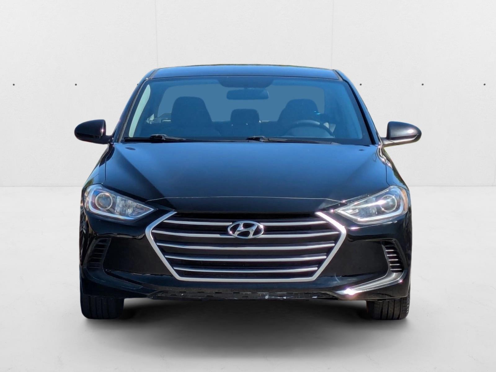 2017 Hyundai Elantra SE photo 2