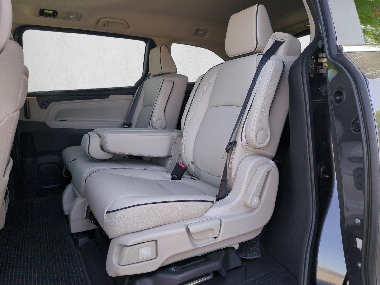 2026 Honda Odyssey Touring - Photo 16