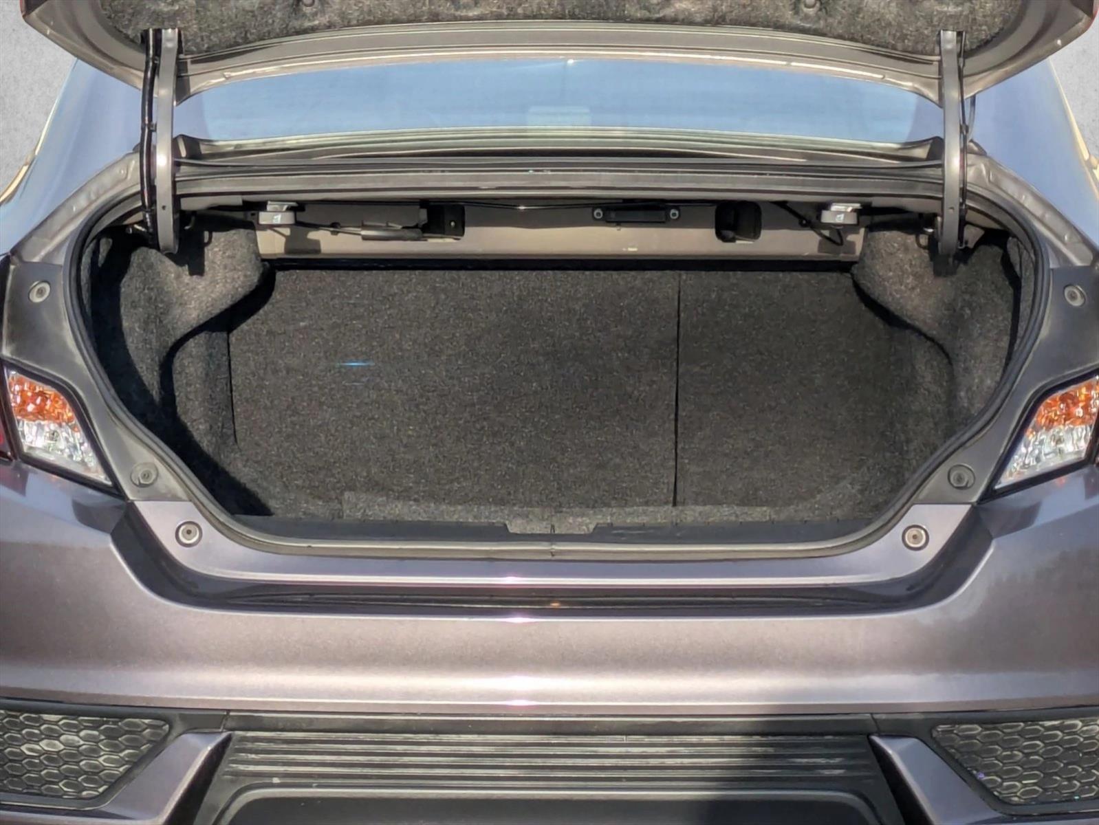 2018 Honda Civic photo 4