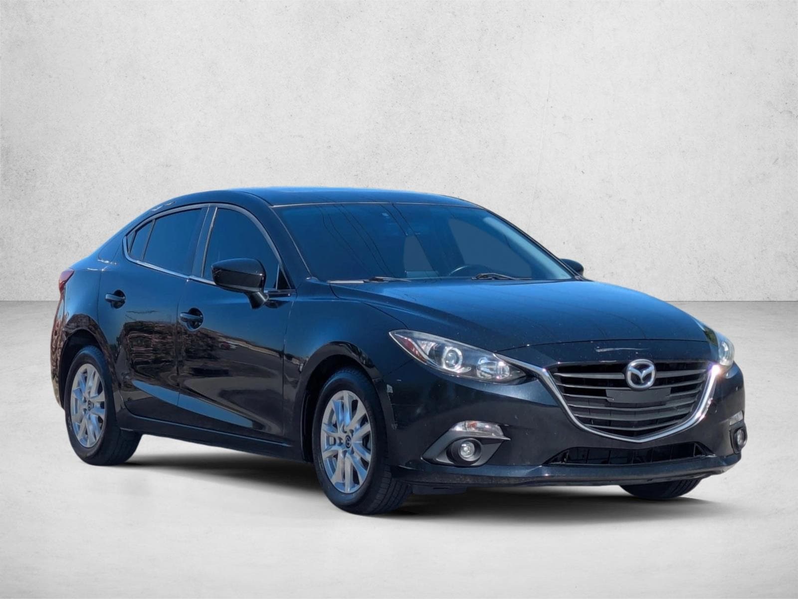 2016 Mazda Mazda3 i Grand Touring photo 3