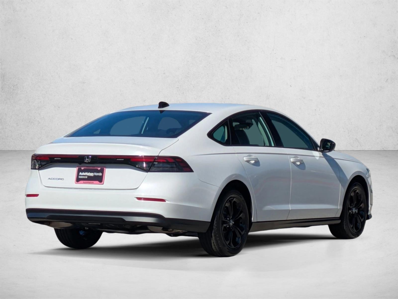 2025 Honda Accord SE photo 2