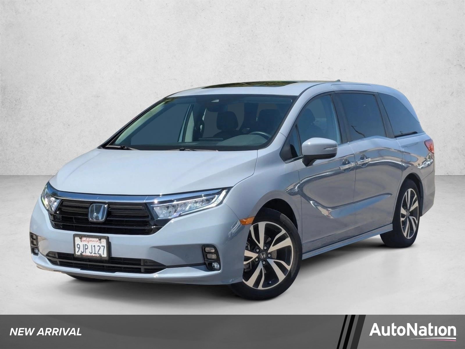 2024 Honda Odyssey Touring's photo