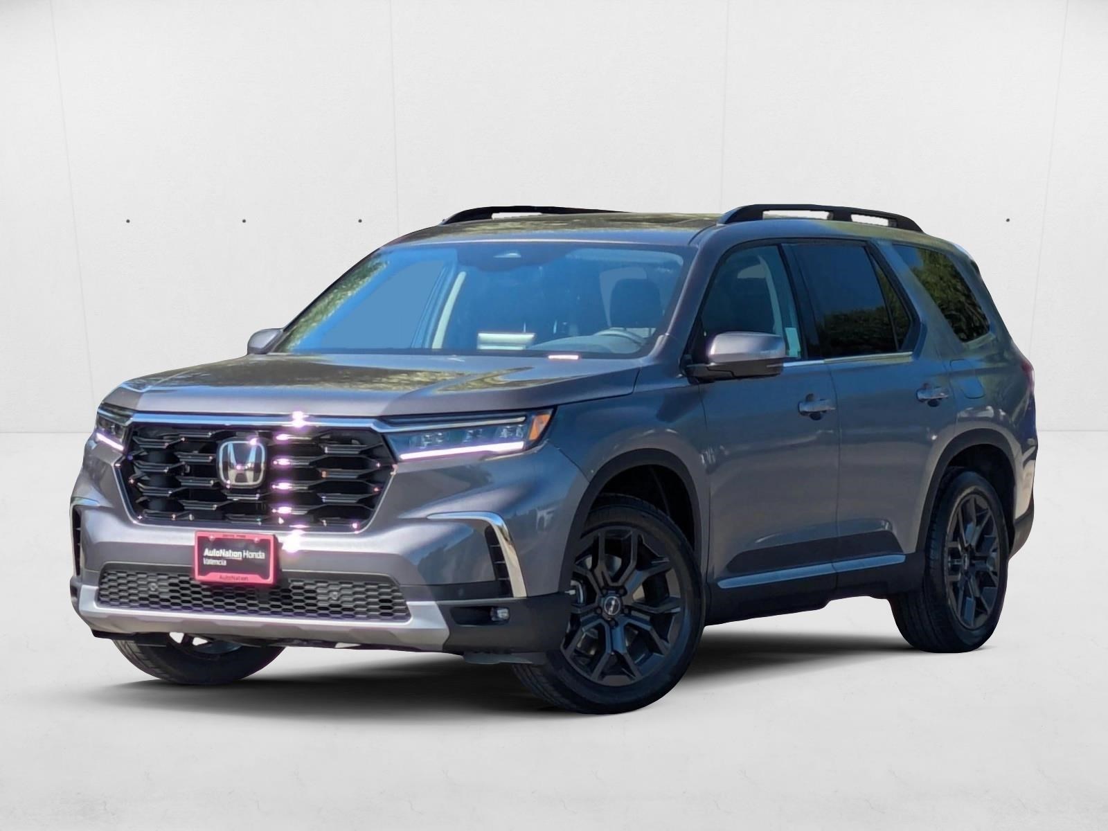 2025 Honda Pilot Touring's photo