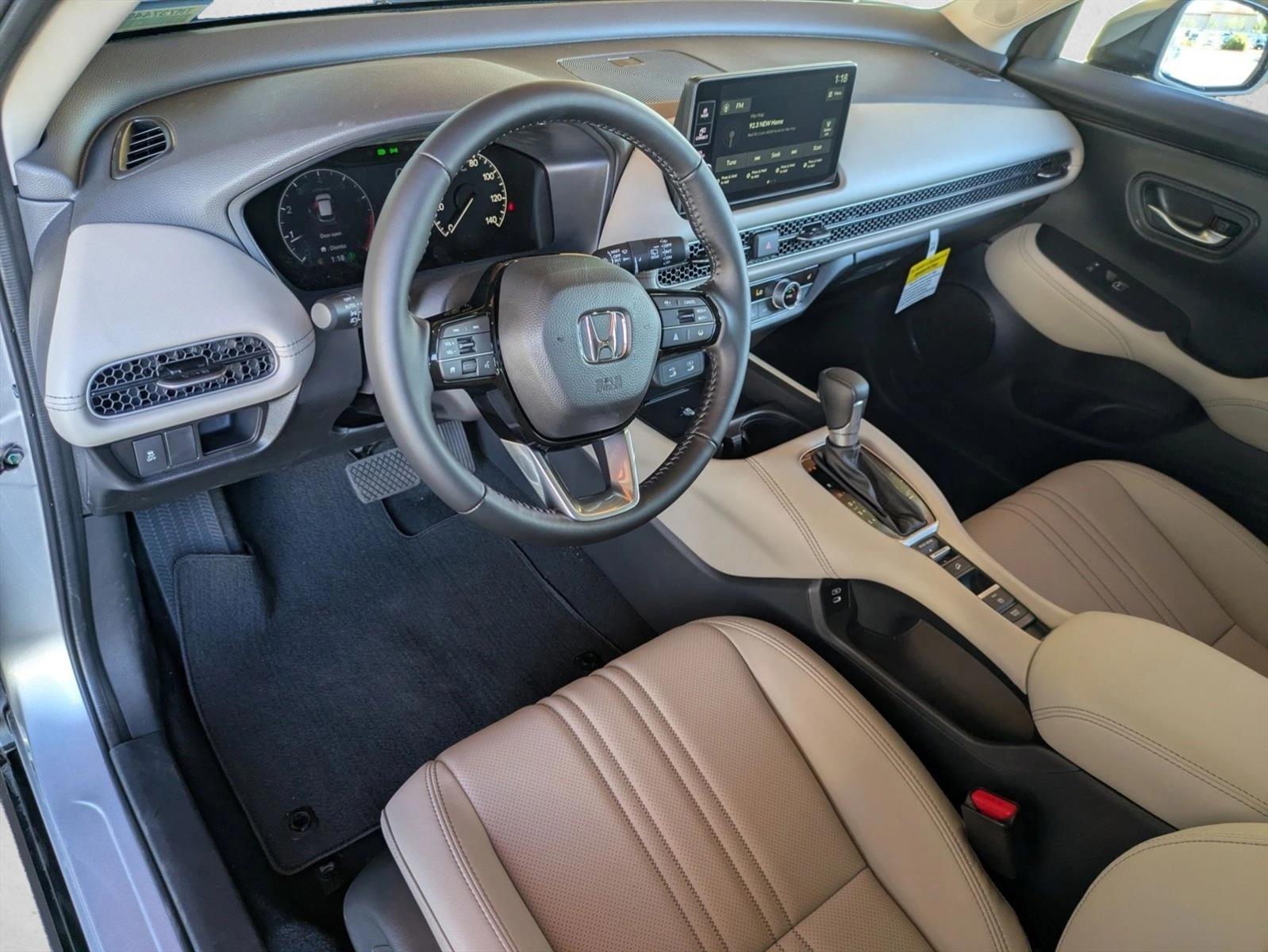 2026 Honda HR-V EX-L photo 3