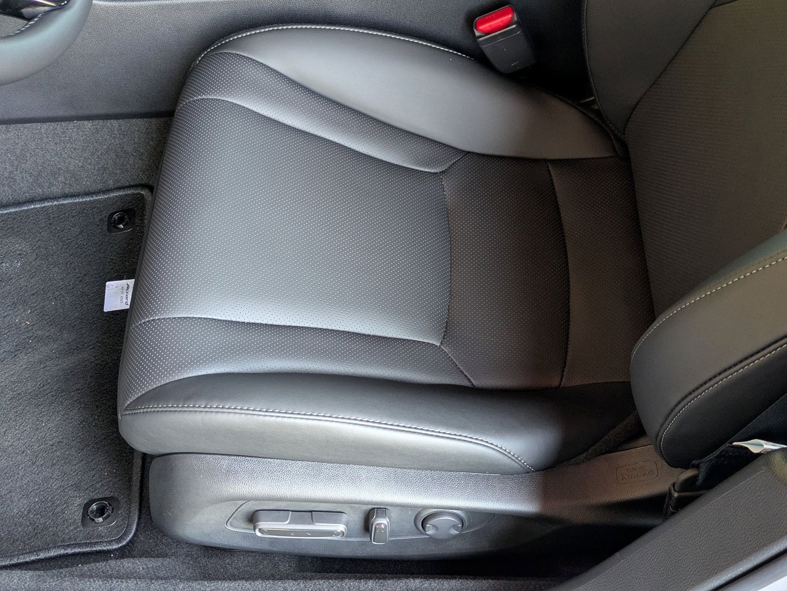 2025 Honda Accord Hybrid EX-L photo 4