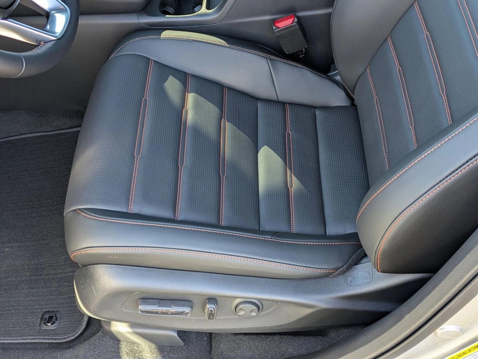 2026 Honda CR-V Hybrid Sport-L photo 4