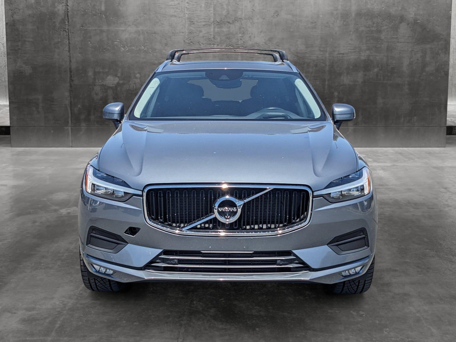 Used 2021 Volvo XC60 Momentum with VIN YV4102RK1M1770631 for sale in Valencia, CA