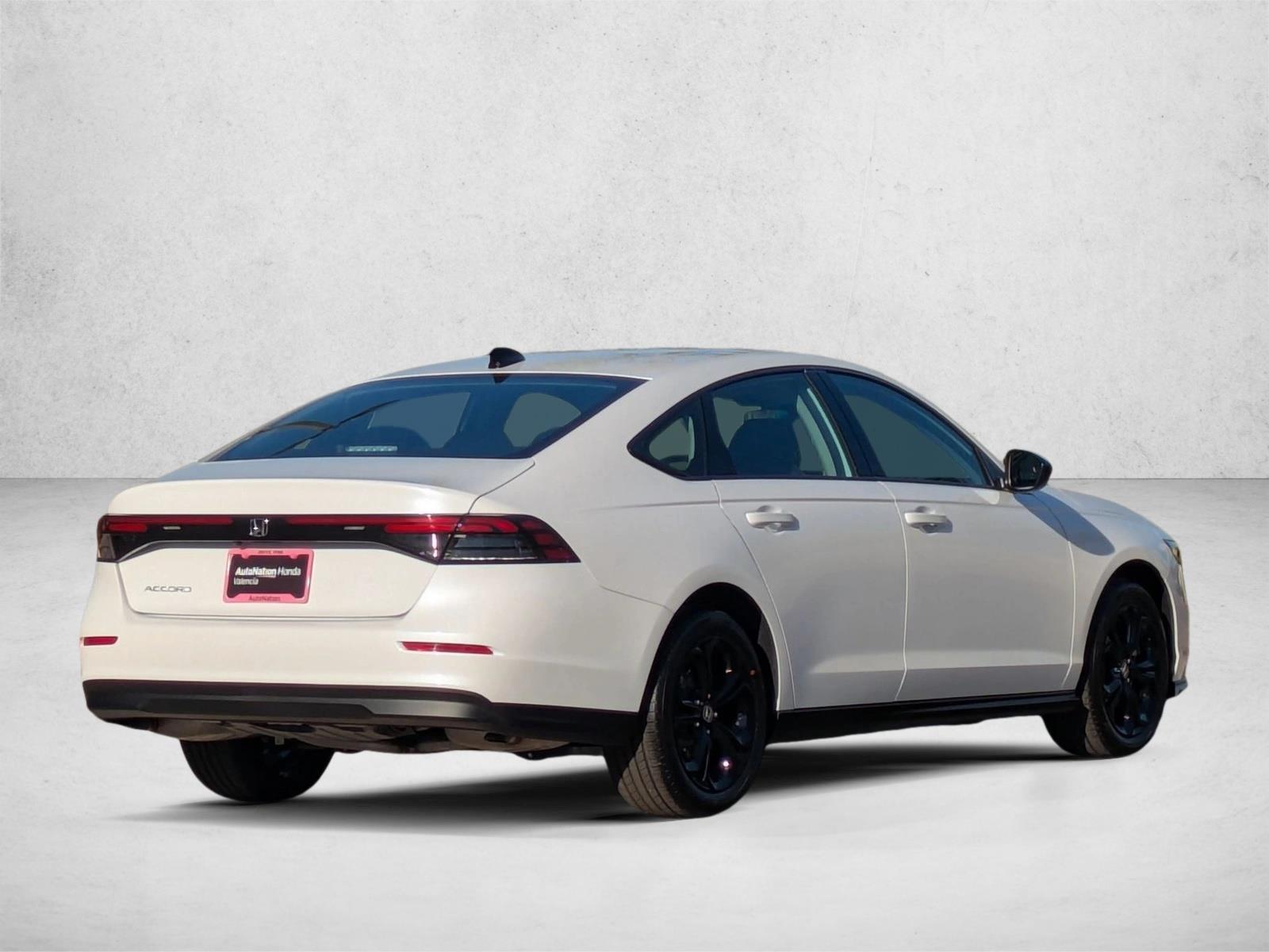 2025 Honda Accord SE photo 2