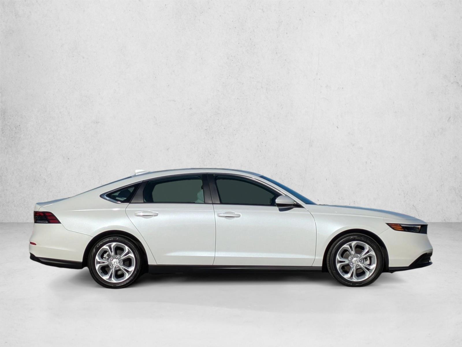 2024 Honda Accord LX photo 4