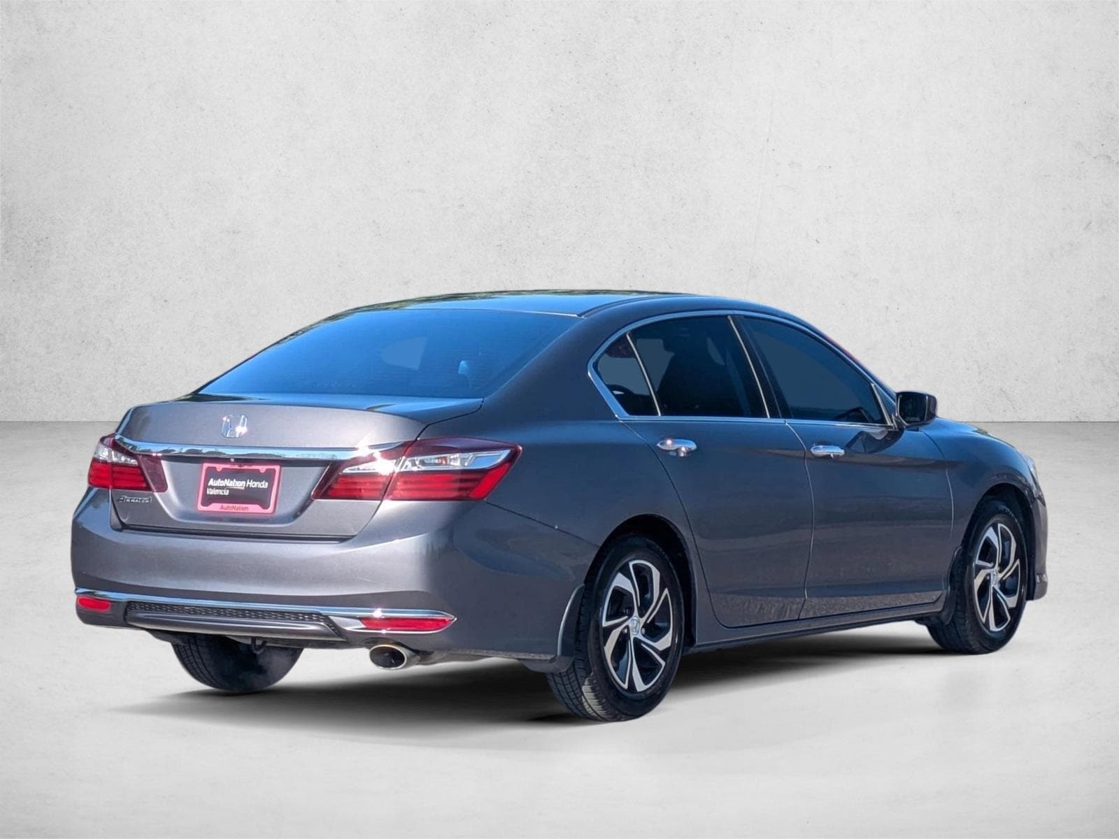 2017 Honda Accord LX photo 5
