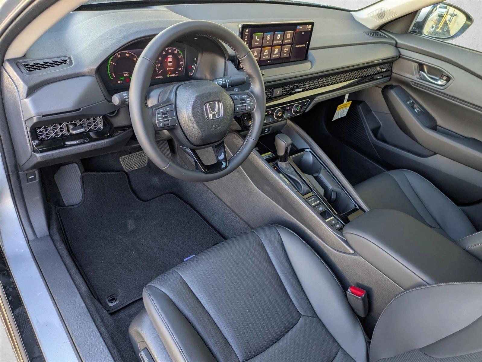 2025 Honda Accord Hybrid EX-L photo 3