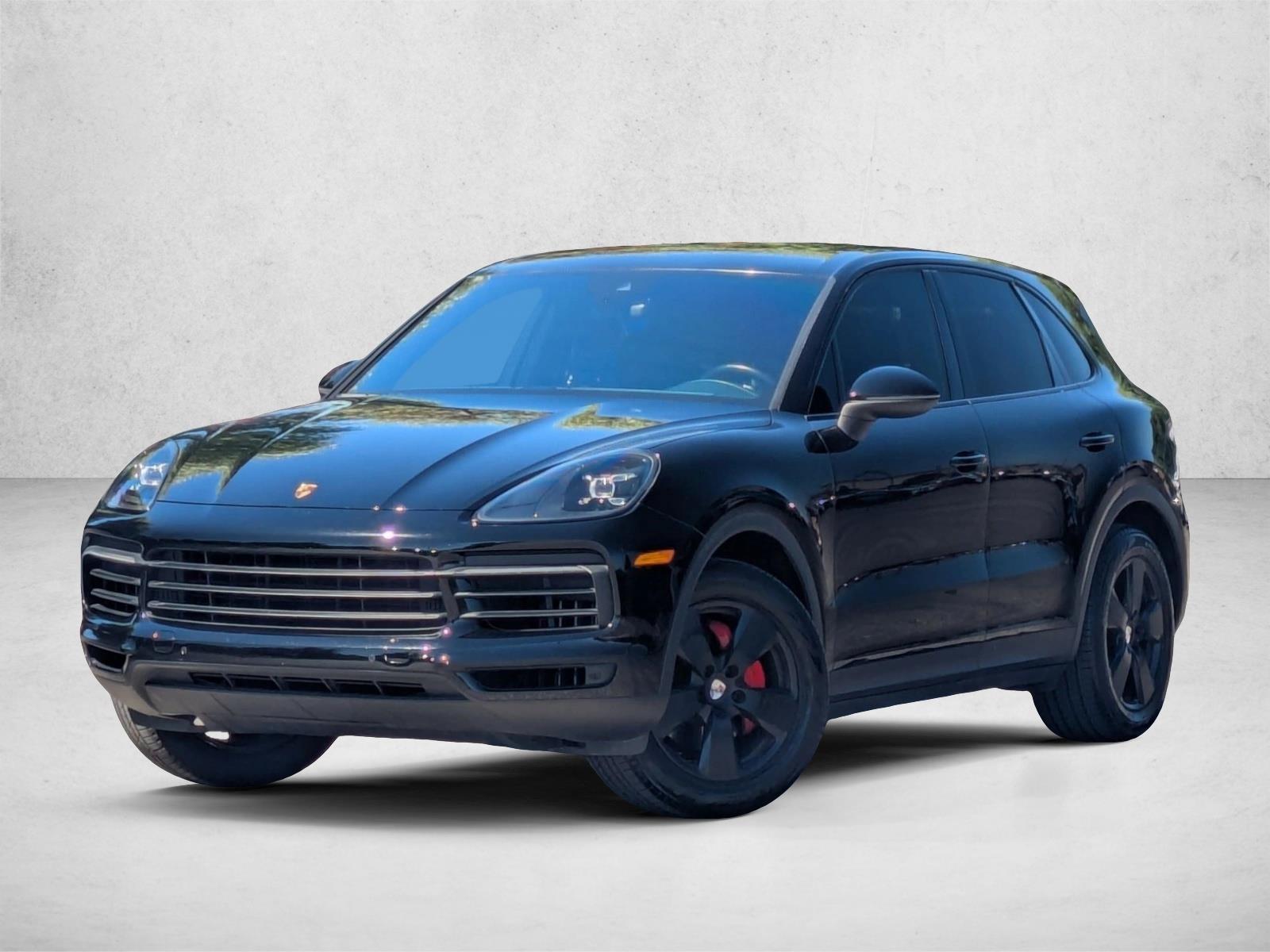2020 Porsche Cayenne photo 2