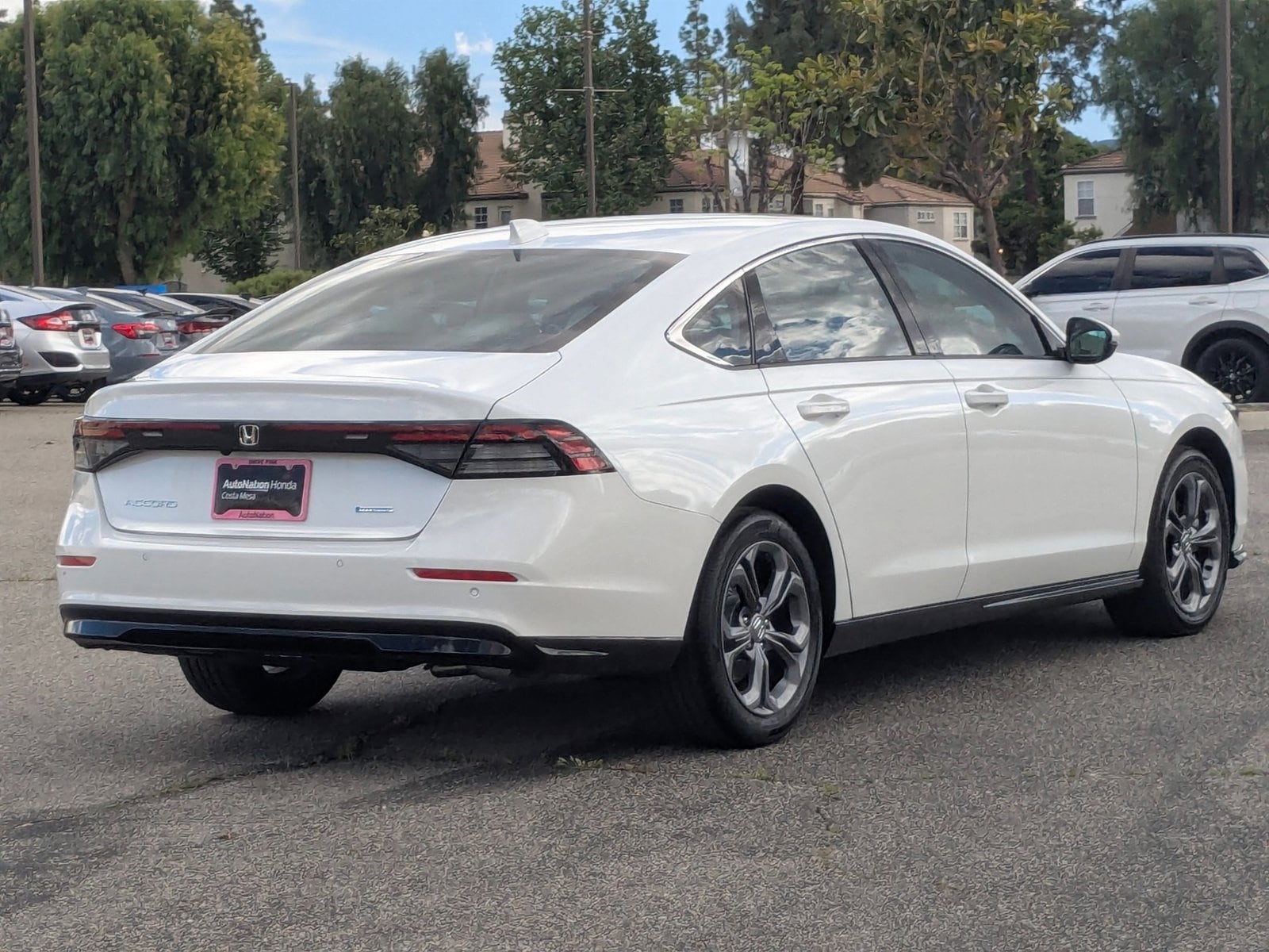 2024 Honda Accord Hybrid EX-L photo 5