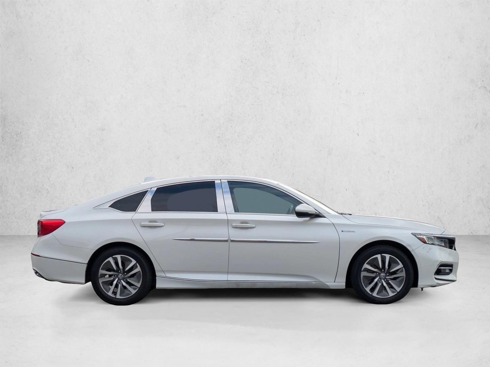 2019 Honda Accord Hybrid Touring photo 4