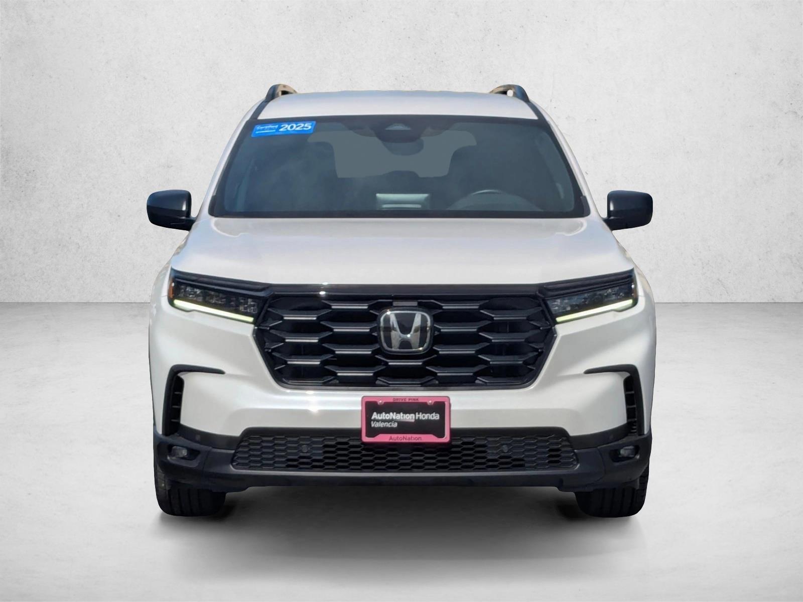 2025 Honda Pilot Sport photo 2