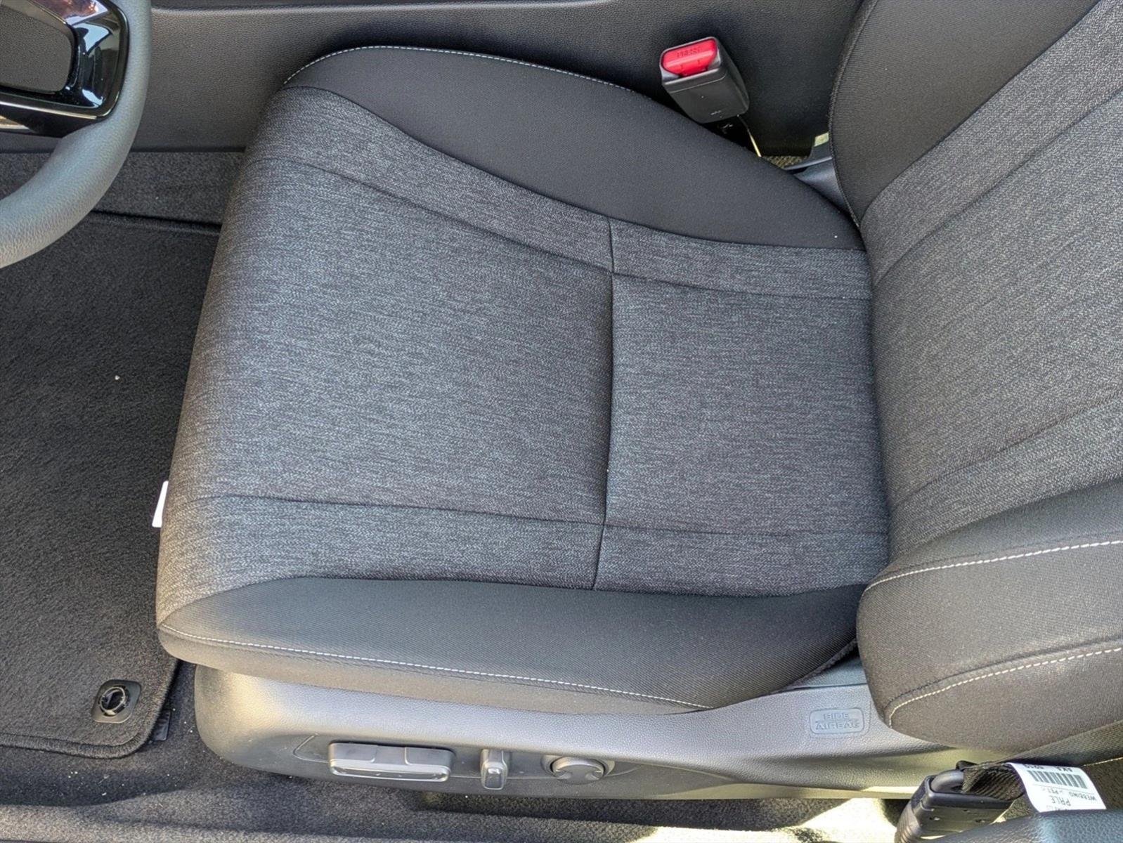 2025 Honda Accord 1.5T SE photo 4