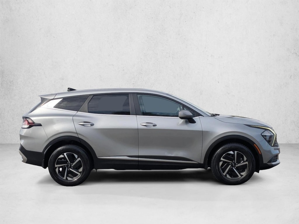 Used 2023 Kia Sportage Hybrid LX SUV