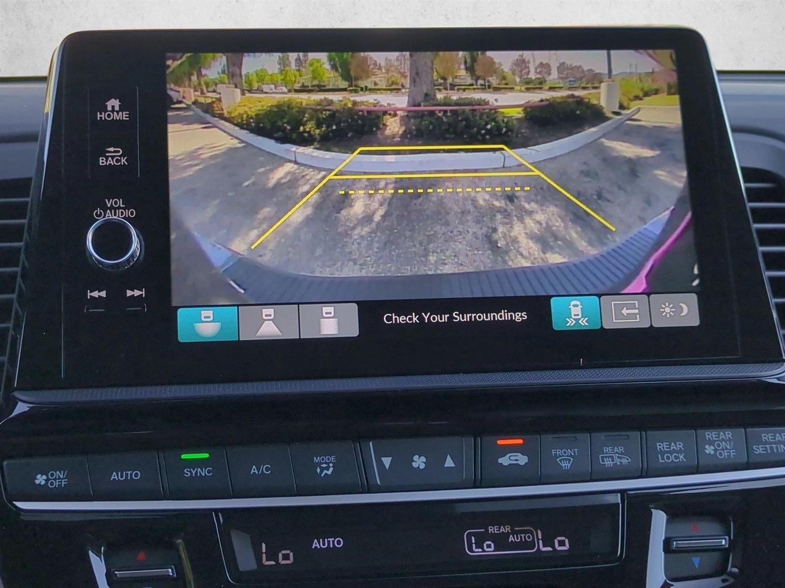 2026 Honda Odyssey Touring - Photo 13