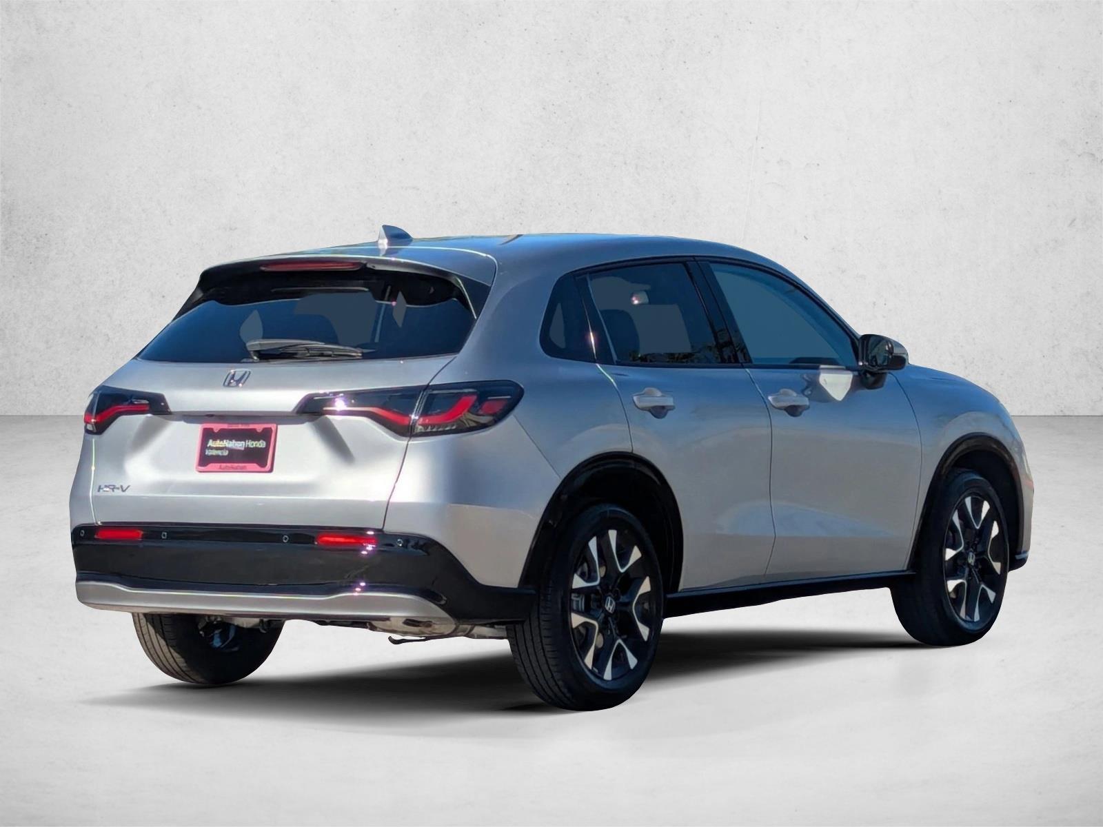 2026 Honda HR-V EX-L photo 2