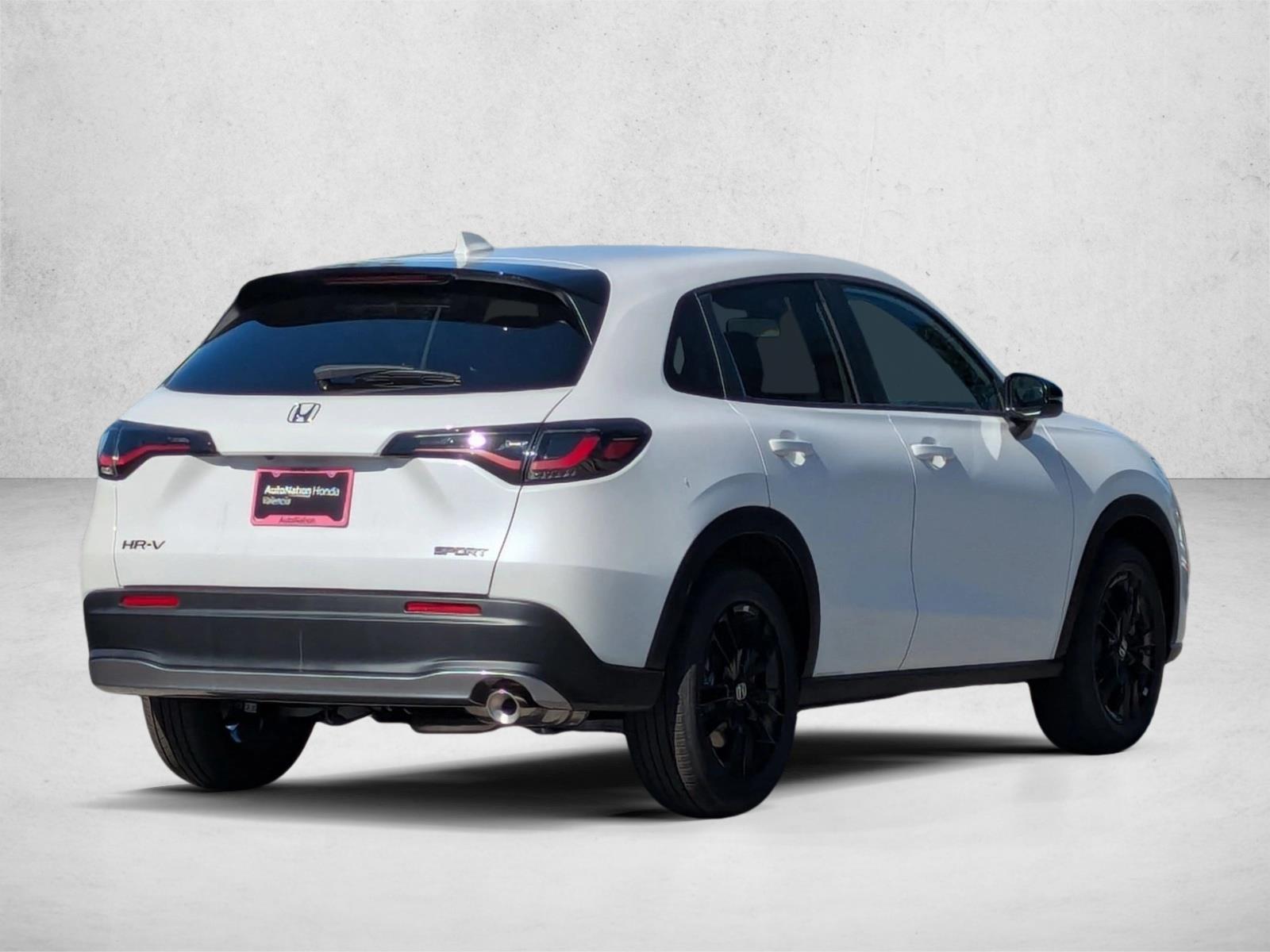 2026 Honda HR-V 2WD Sport photo 2