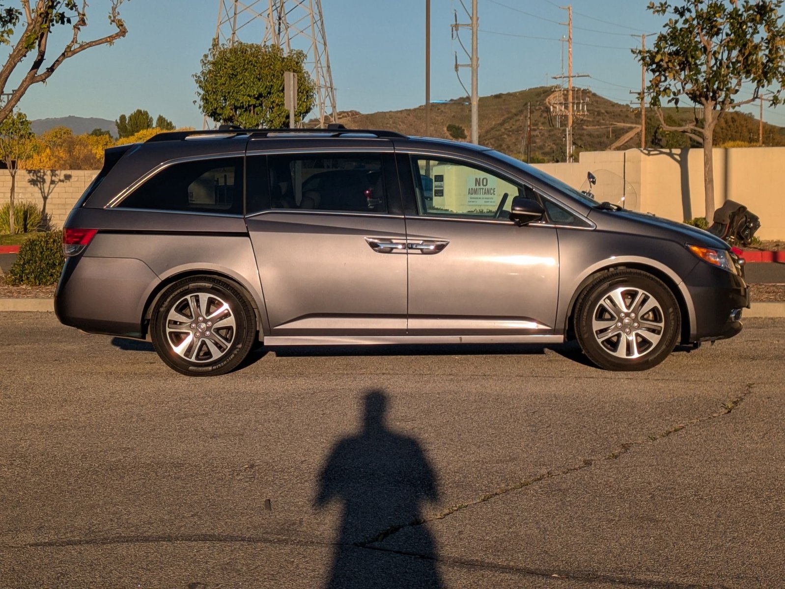 2015 Honda Odyssey Touring photo 4