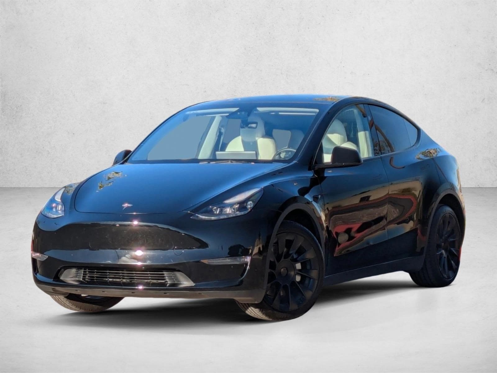 2023 Tesla Model Y Long Range's photo