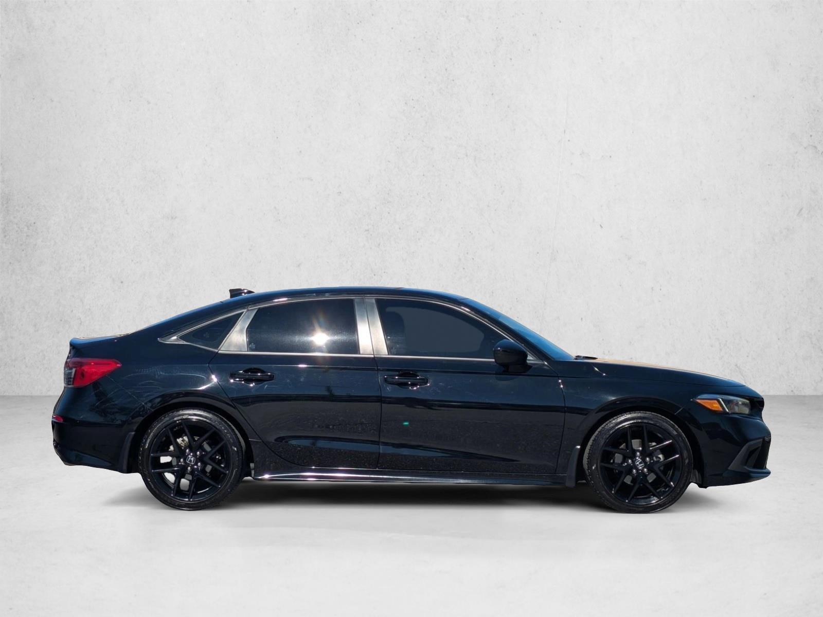 2023 Honda Civic Sport photo 4