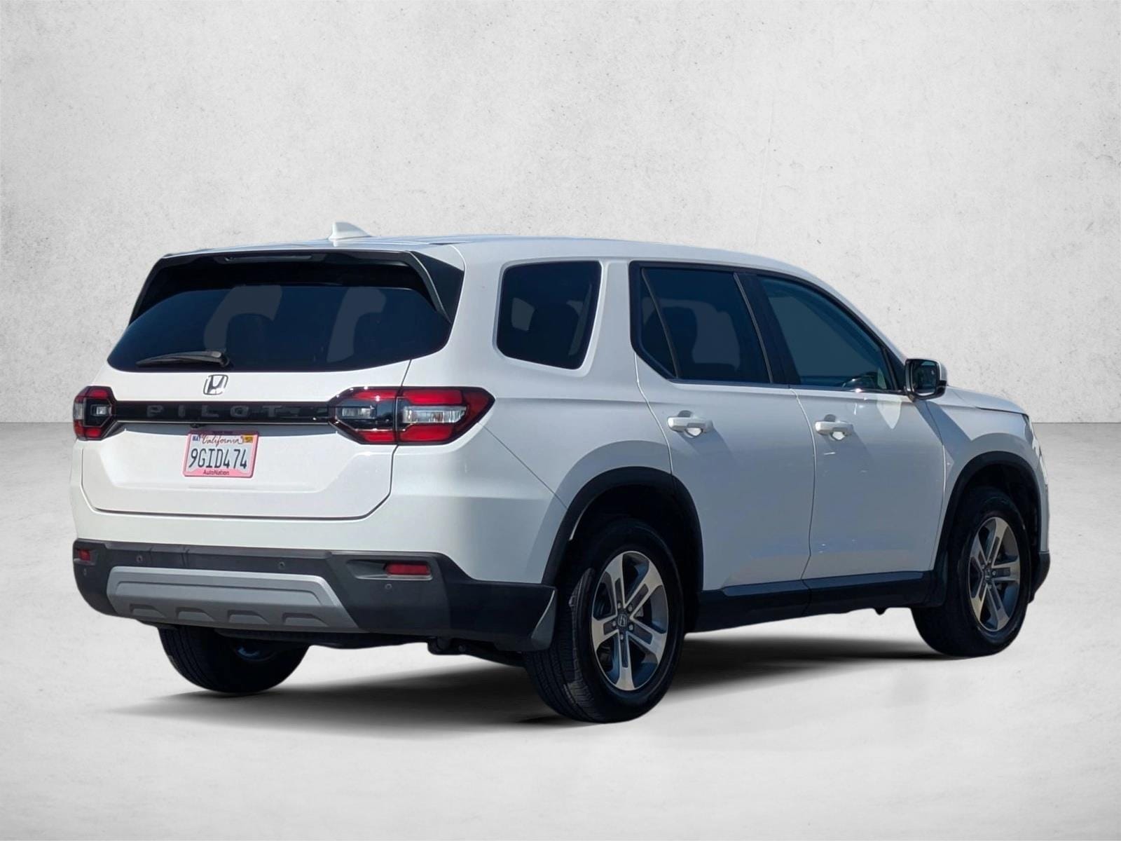 2023 Honda Pilot EX-L 7 Passenger photo 5