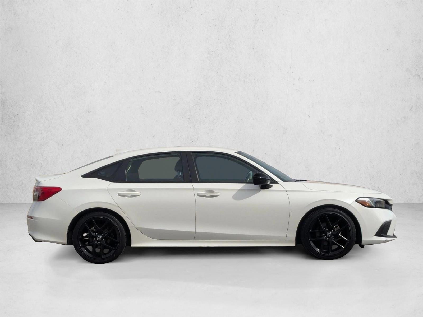 2023 Honda Civic Sport photo 4