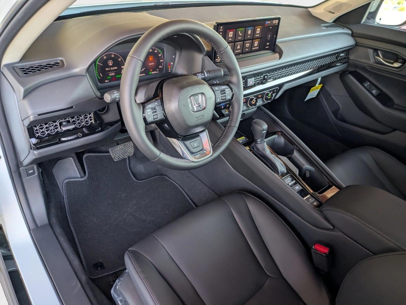 2025 Honda Accord Hybrid Touring photo 3