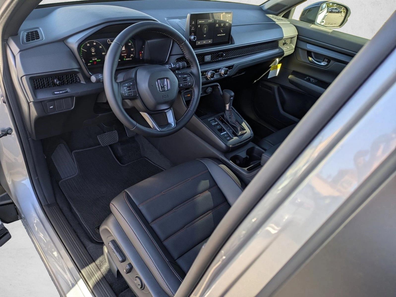 2026 Honda CR-V Hybrid Sport-L photo 3