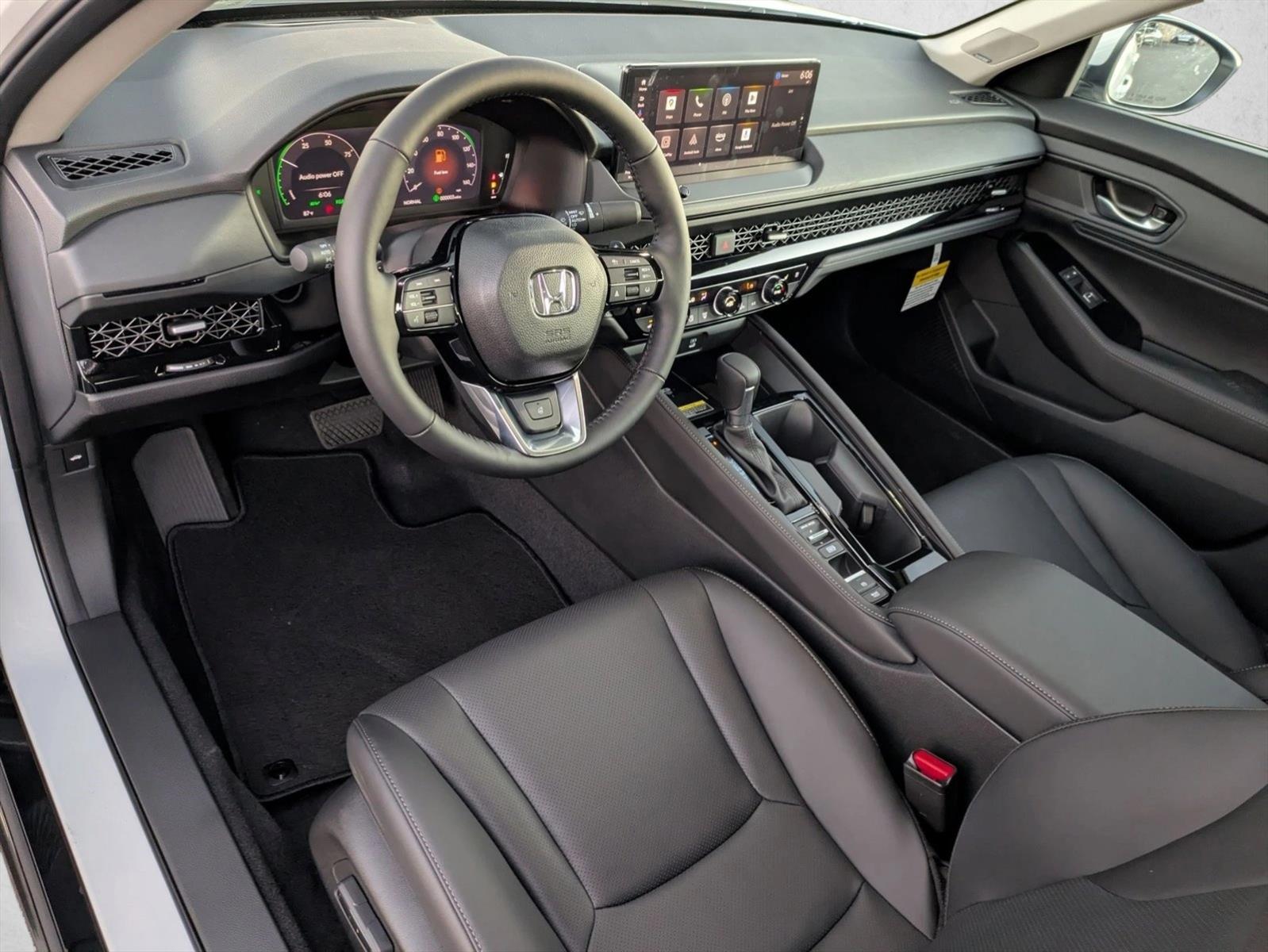 2025 Honda Accord Hybrid Touring photo 3