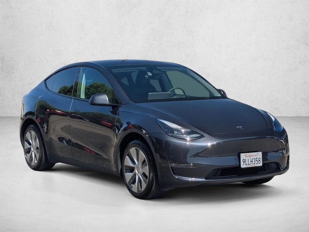 Used 2024 Tesla Model Y Long Range SUV