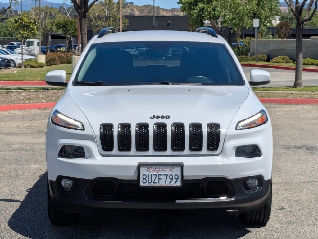 Used 2018 Jeep Cherokee Limited FWD SUV