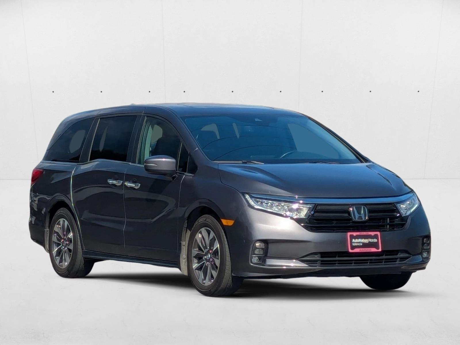 2024 Honda Odyssey EX-L photo 3