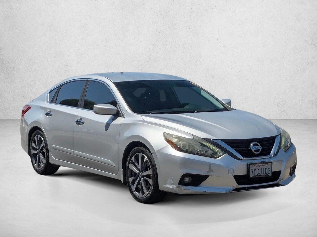 Used 2016 Nissan Altima 2.5 SR Sedan