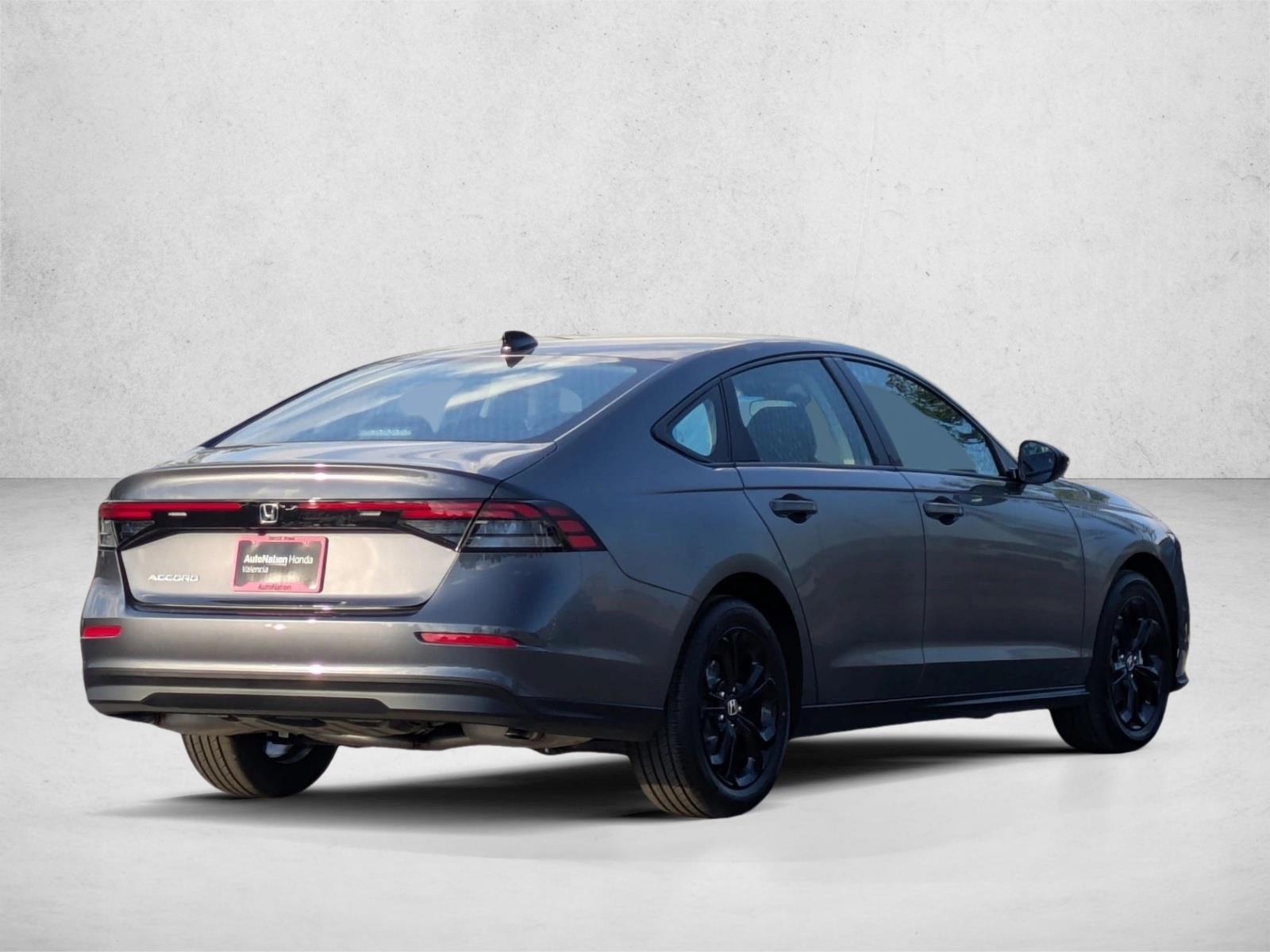 2025 Honda Accord SE photo 2