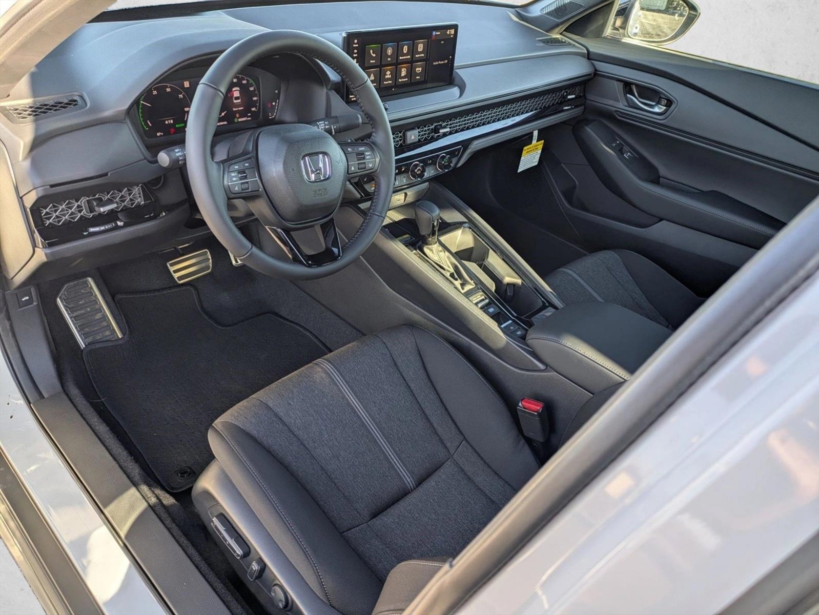 2025 Honda Accord Hybrid Sport photo 3