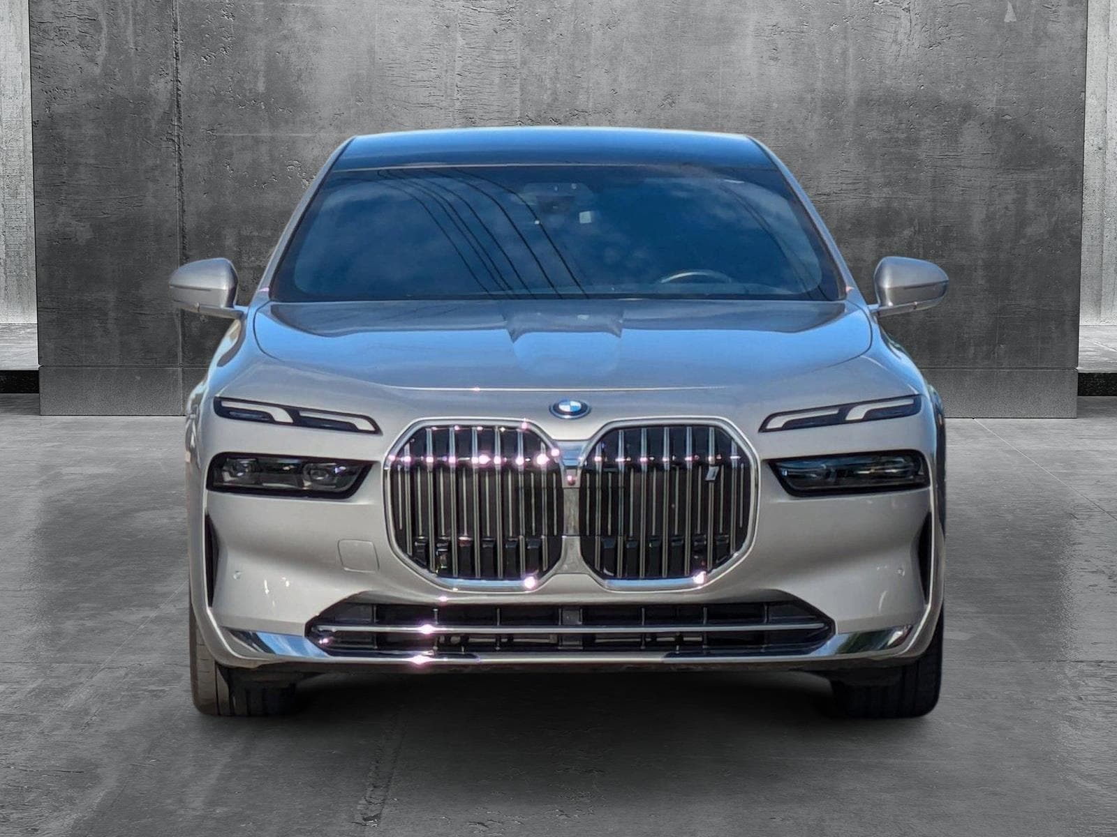 Used 2024 BMW i7 Base with VIN WBY43EJ04RCR70352 for sale in Valencia, CA