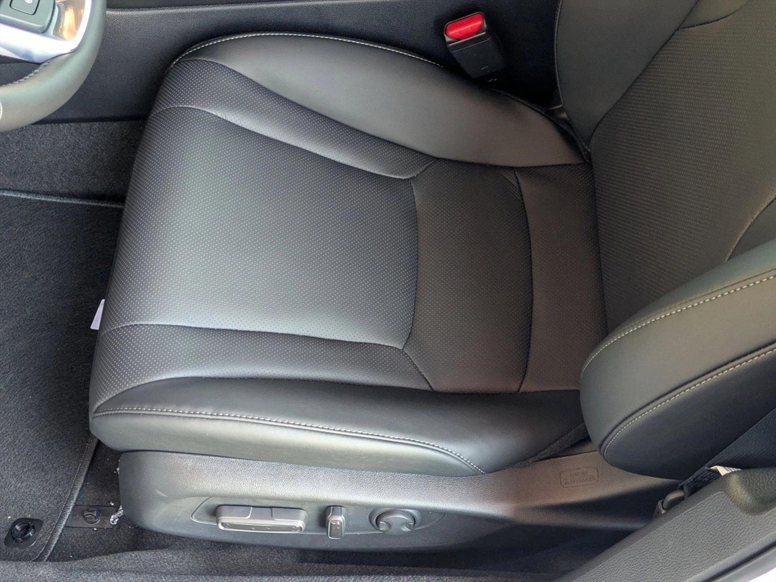 2025 Honda Accord Hybrid Touring photo 4