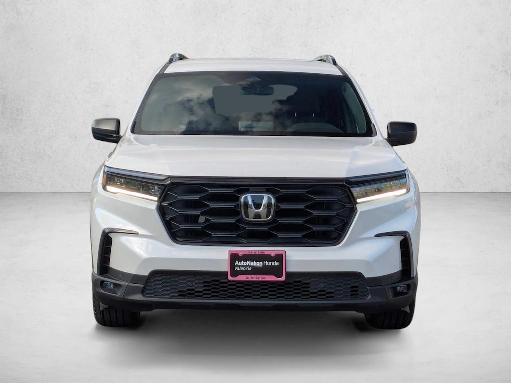 Used 2025 Honda Pilot Sport SUV