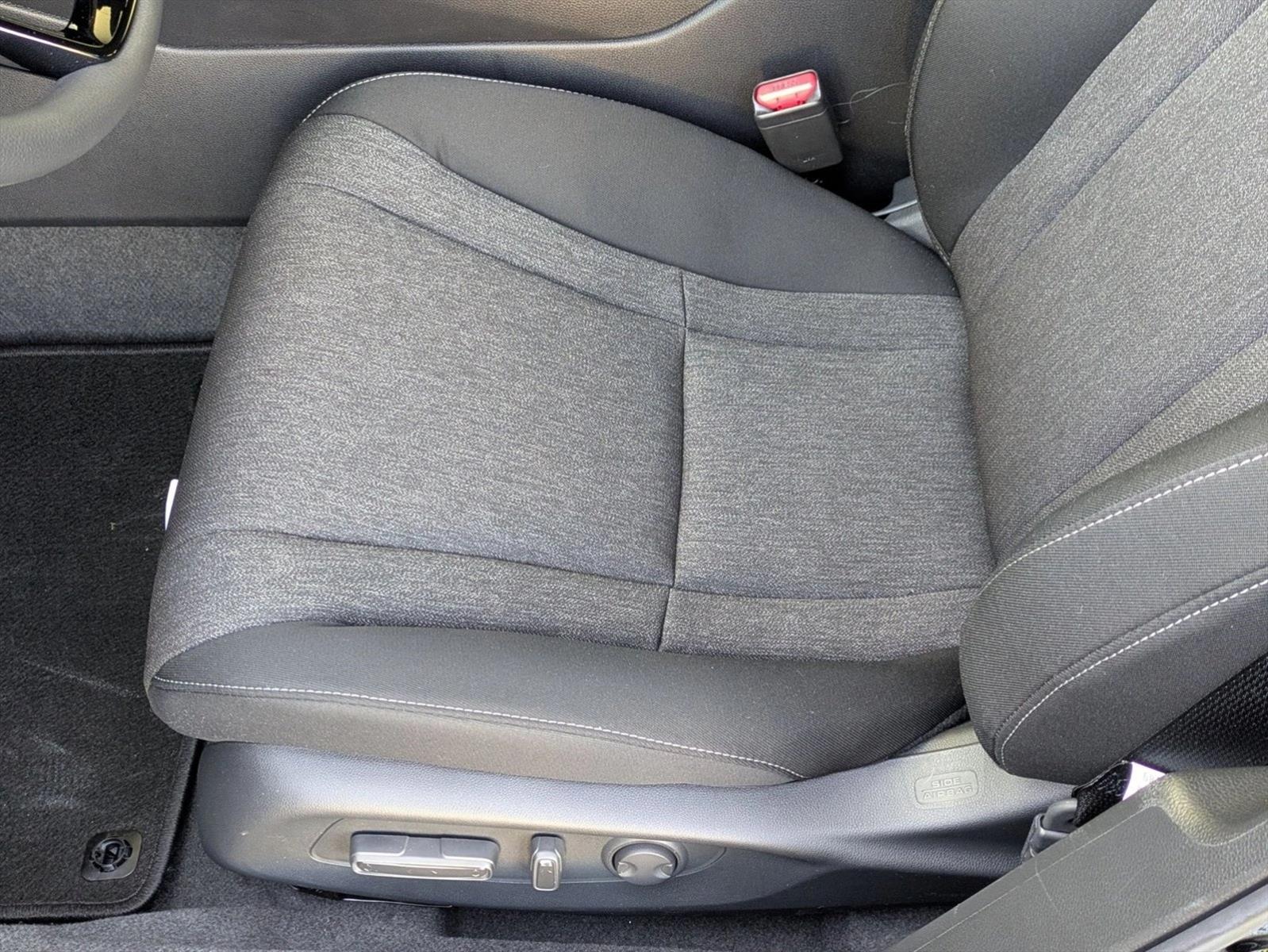 2025 Honda Accord SE photo 4